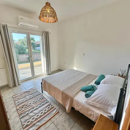 Villa In Skiathos Town